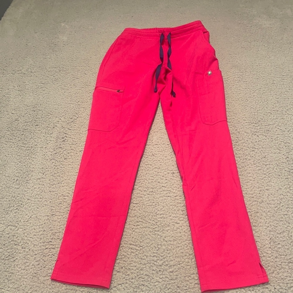 FIGS Yola  Scrub Pants size XXS color pink